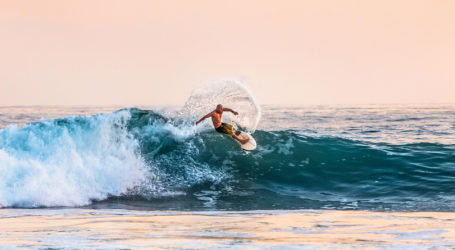Australia’s Mick Fanning wins fourth surf title at Bells Beach
