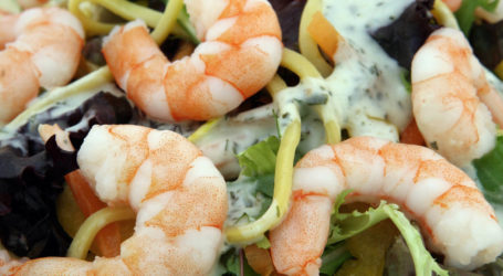 Summer prawn salad